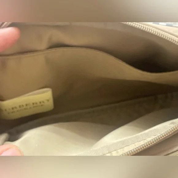 Burberry Cosmetic Bag Bundle - Picture 7 of 8